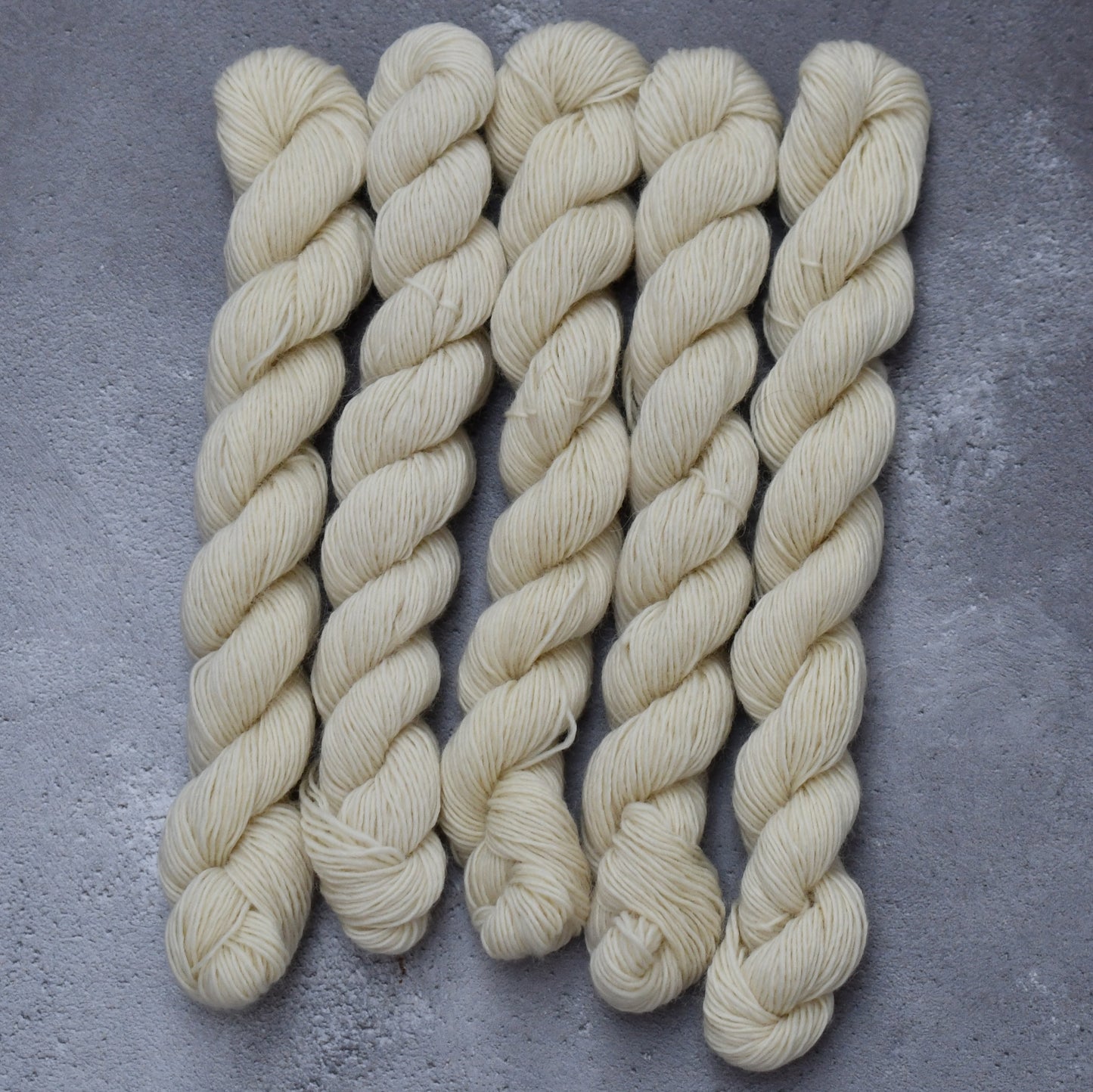 Type 49159M - BFL Singles HT Mini - 25 x 20grm Hanks