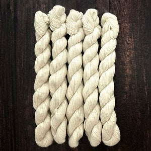 Type 49195M - Llama 4ply Mini - 25 x 20grm Hanks