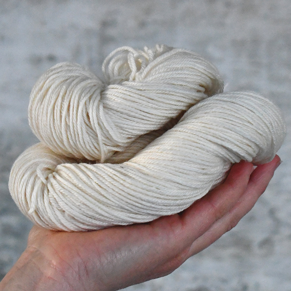 DK 115 (Worsted)
