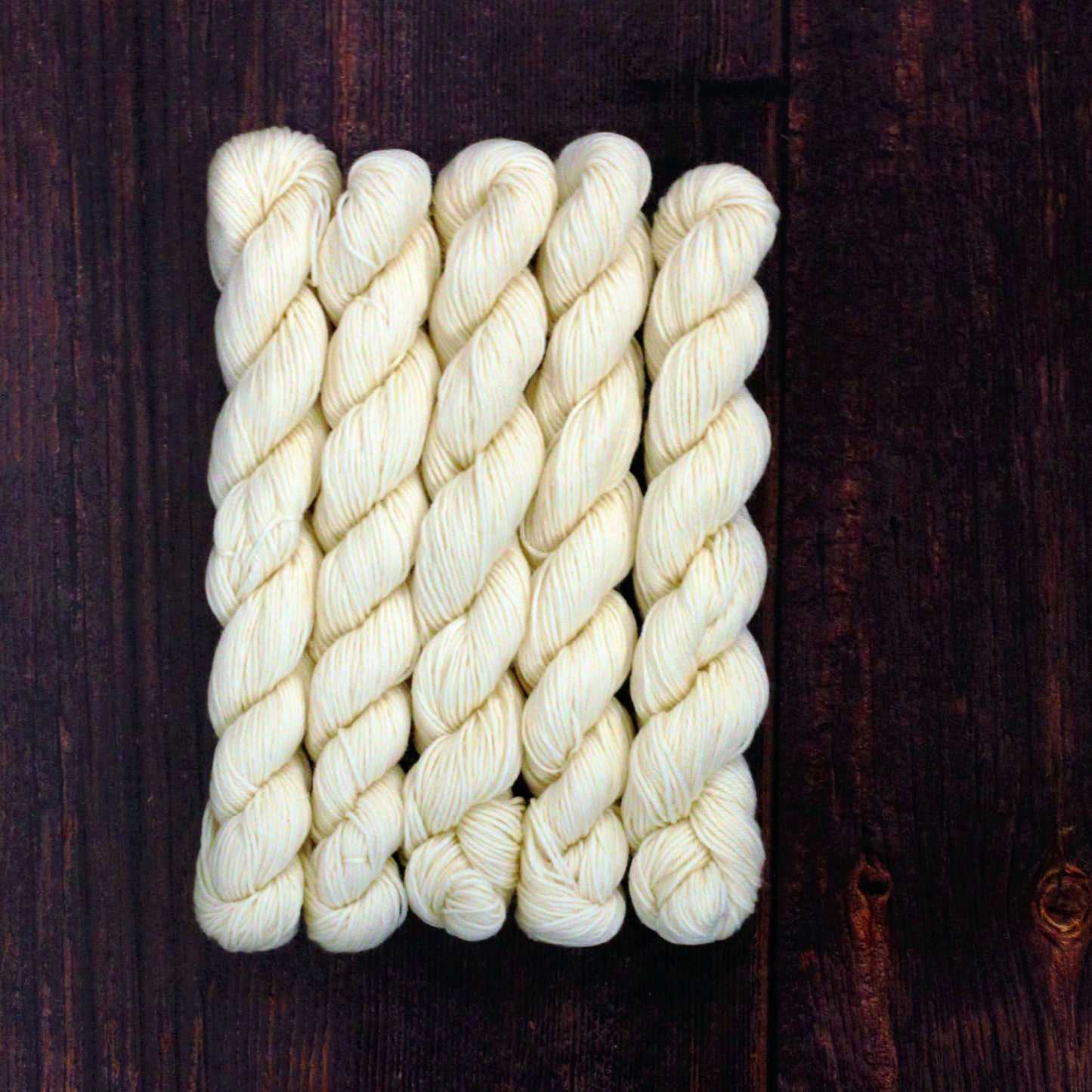 Quarter Round Minis - Type 49105M