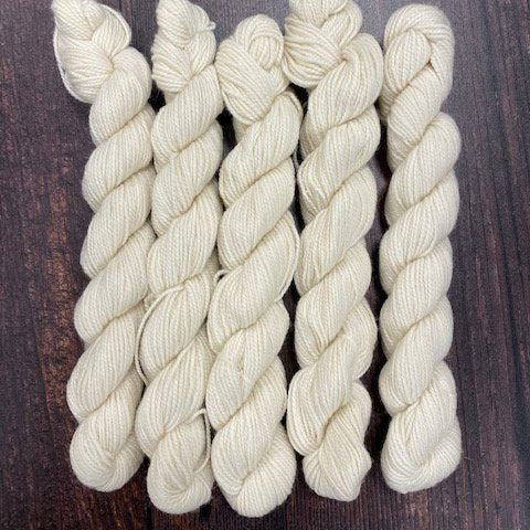 Type 49180m - Non Superwash 4ply - 25 x 20grn Hanks