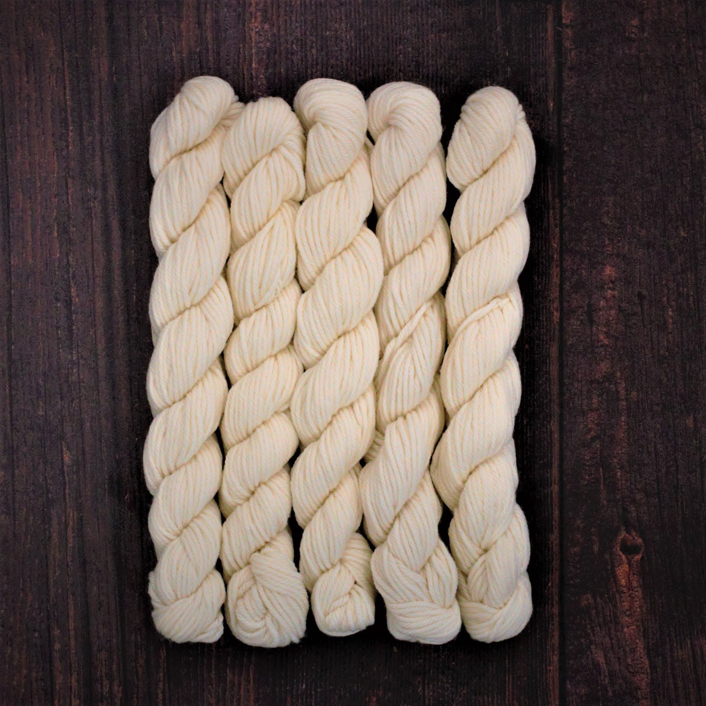 Type 49230M - Platinum DK Minis - 25 x 20grm Hanks