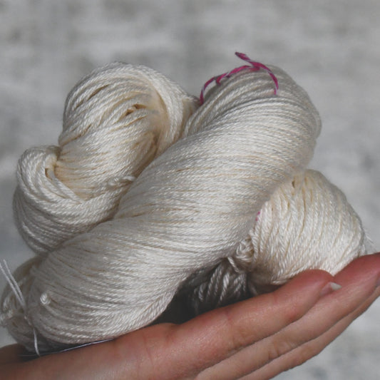 Type 49132A - BFL Decadence 4ply 150g