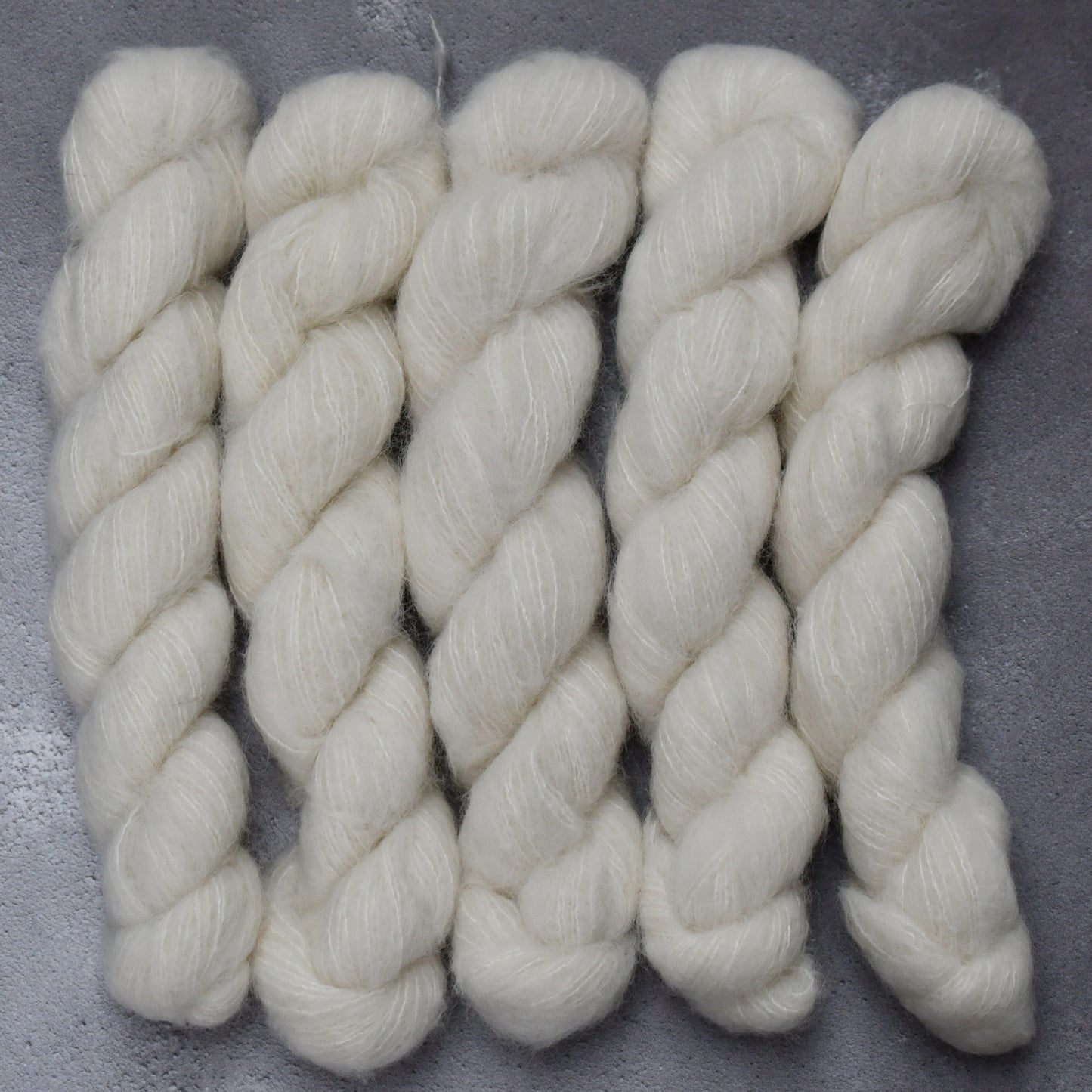 Type 49053m - Suri Silk Cloud Minis Pack of 25 Hanks