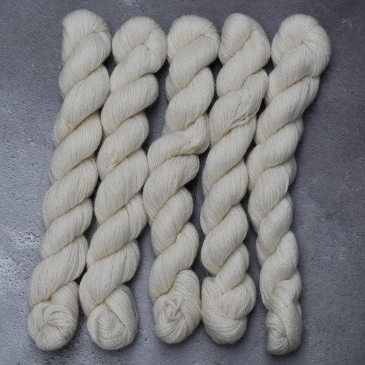 Type 49123M - Angel Delight 4ply Mini - 25 x 20grm Hanks