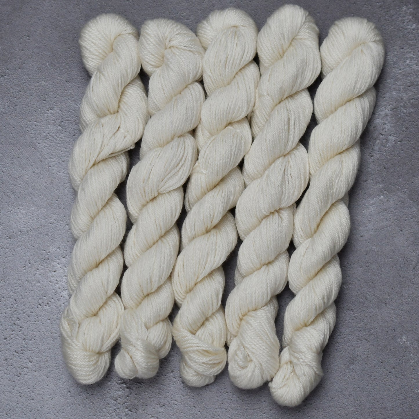 Type 49127M - Silky Sock 50/50 - 25 x 20grm Hanks