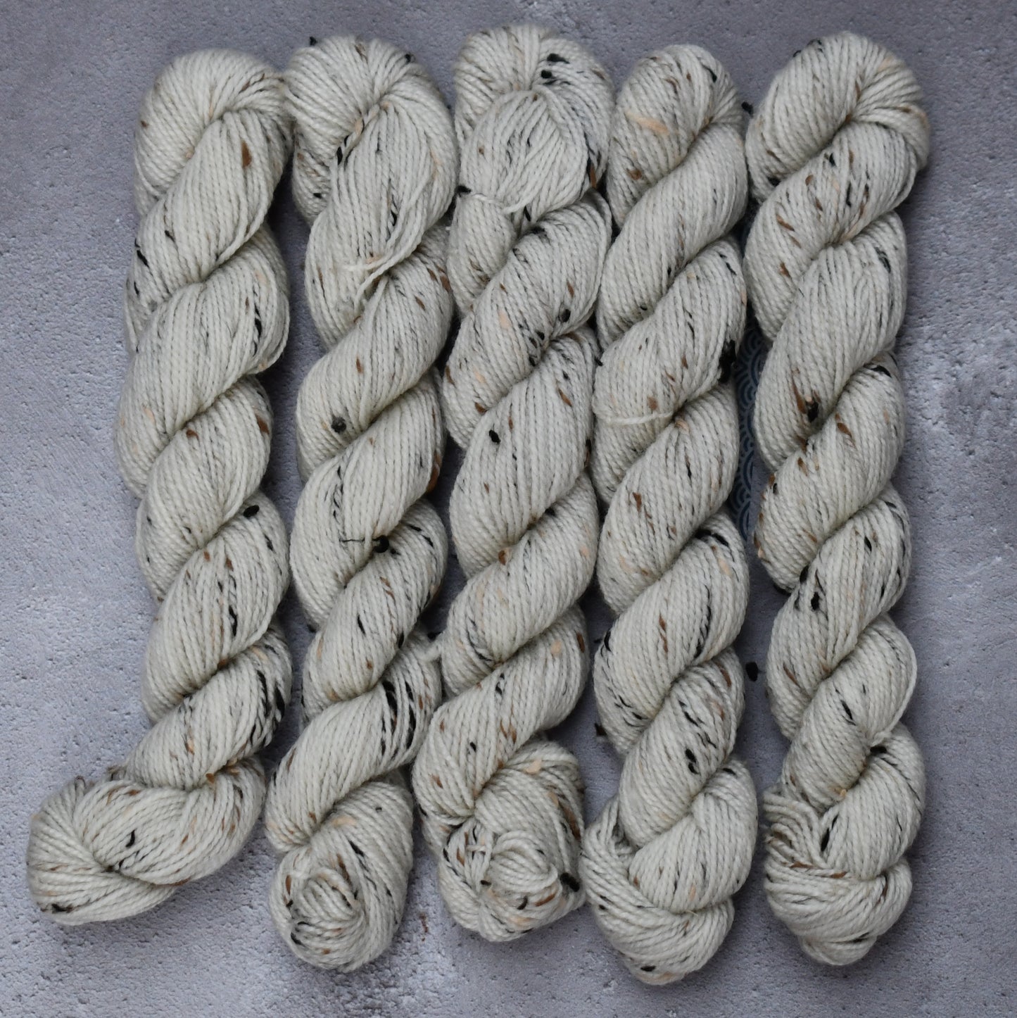 Donegal 4ply - 25 x 20g Minis