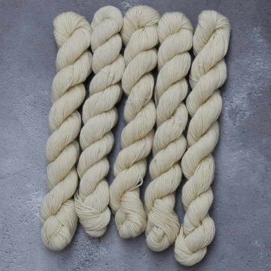 Type 49159M - BFL Singles HT Mini - 25 x 20grm Hanks