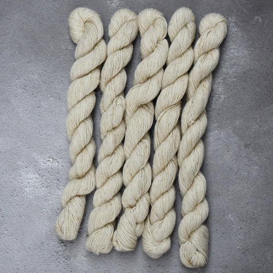 Type 49160M - Egyptian 4ply Mini- 25 x 20grm Hanks