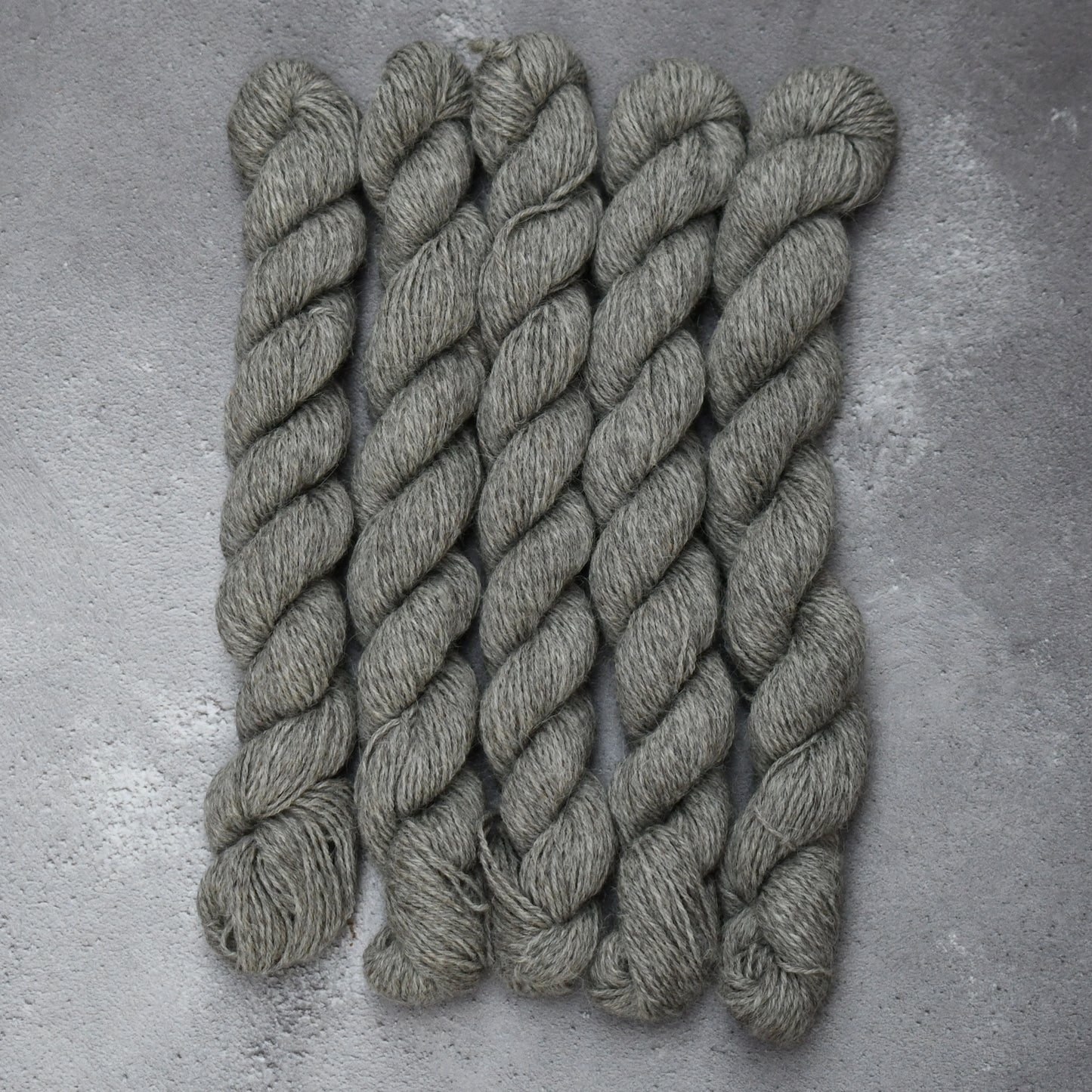 Type 49196M - Natural Grey Llama 4ply Mini - 25 x 20grm Mini