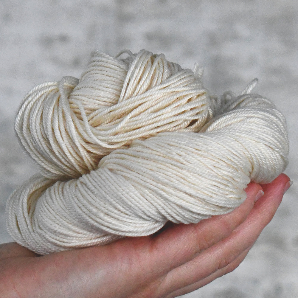 Type 49223 - BFL Delicious DK 115 Worsted