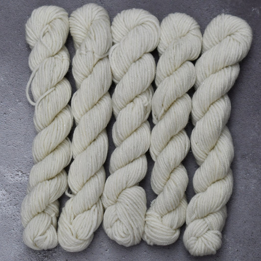 Type 49234M - SW Silver Sparkle DK Mini - 25 x 20grm Hanks